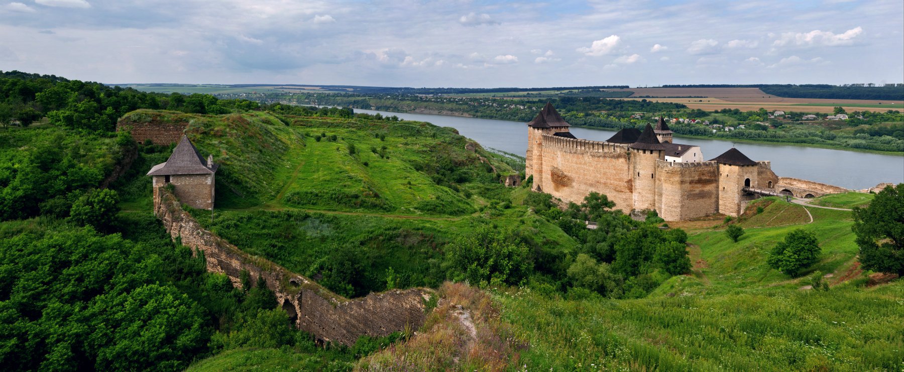 Віктор Іорданов, Хотинська фортеця
